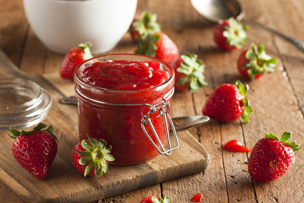 Strawberry fruit sauce