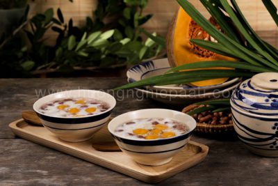 Chè bí đỏ đậu phộng